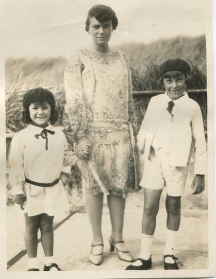 Kerr in 1928 with her children, Judith and Michael.