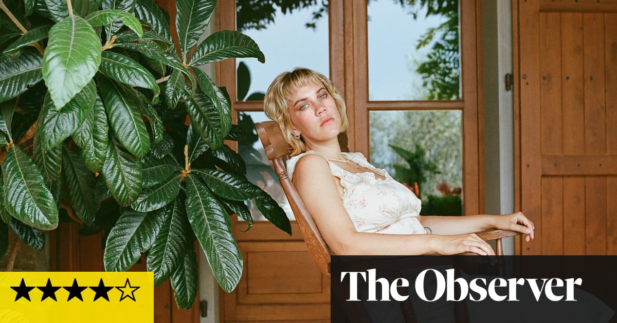 Bess Atwell: Reseña de Light Sleeper – miniaturas conmovedoras y oníricas | Pop y rock Bess Atwell: Reseña de Light Sleeper – miniaturas conmovedoras y oníricas | Pop y rock