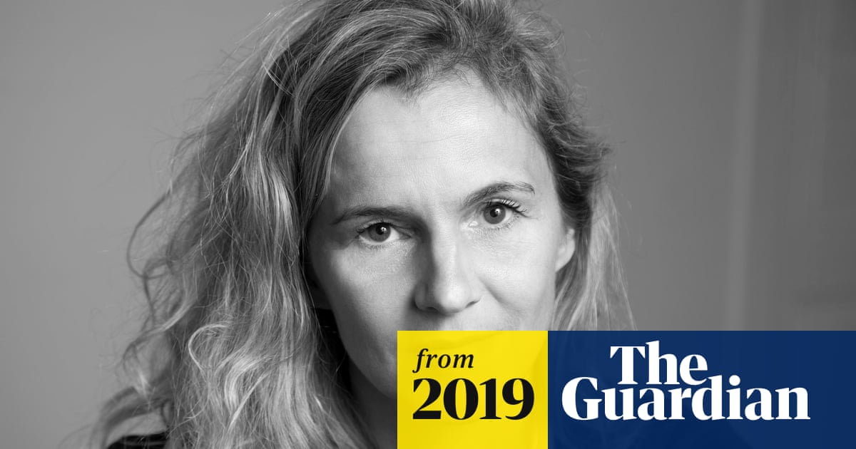 Loyalties by Delphine de Vigan review a tribute to the bonds of love | Fiction in translation | The Guardian Loyalties by Delphine de Vigan review a tribute to the bonds of love | Fiction in translation | The Guardian