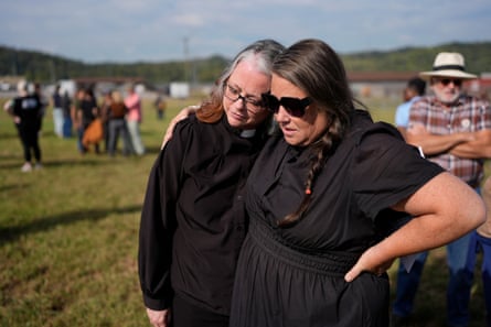 Shannon Howard and Ingrid McIntyre hug in the area reserved for people opposed to the death penalty outside Riverbend Maximum Security Institution before the planned execution of Christa Pike, Wednesday, Sept. 30, 2026, in Nashville, Tenn.