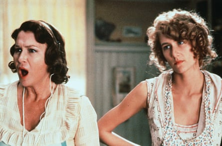 Unique mother-daughter closeness … Ladd (left) with Laura Dern in Rambling Rose.