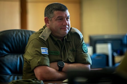 Brig Gen Ofer Winter, an IDF Attache to the US, discusses littoral combat tactics with US Marines from 2d Assault Amphibian Battalion (AABn.), 2d Marine Division, on Camp Lejeune, N.C., June 28, 2021.
