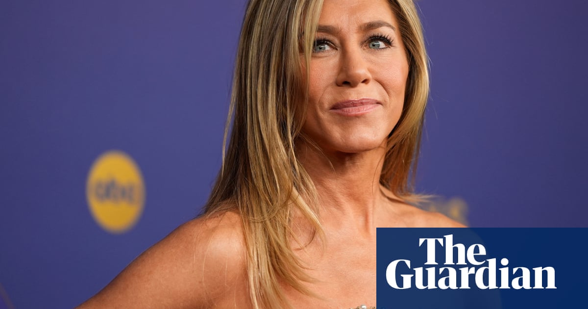 Man arrested after crashing car into front gate of Jennifer Aniston's home
