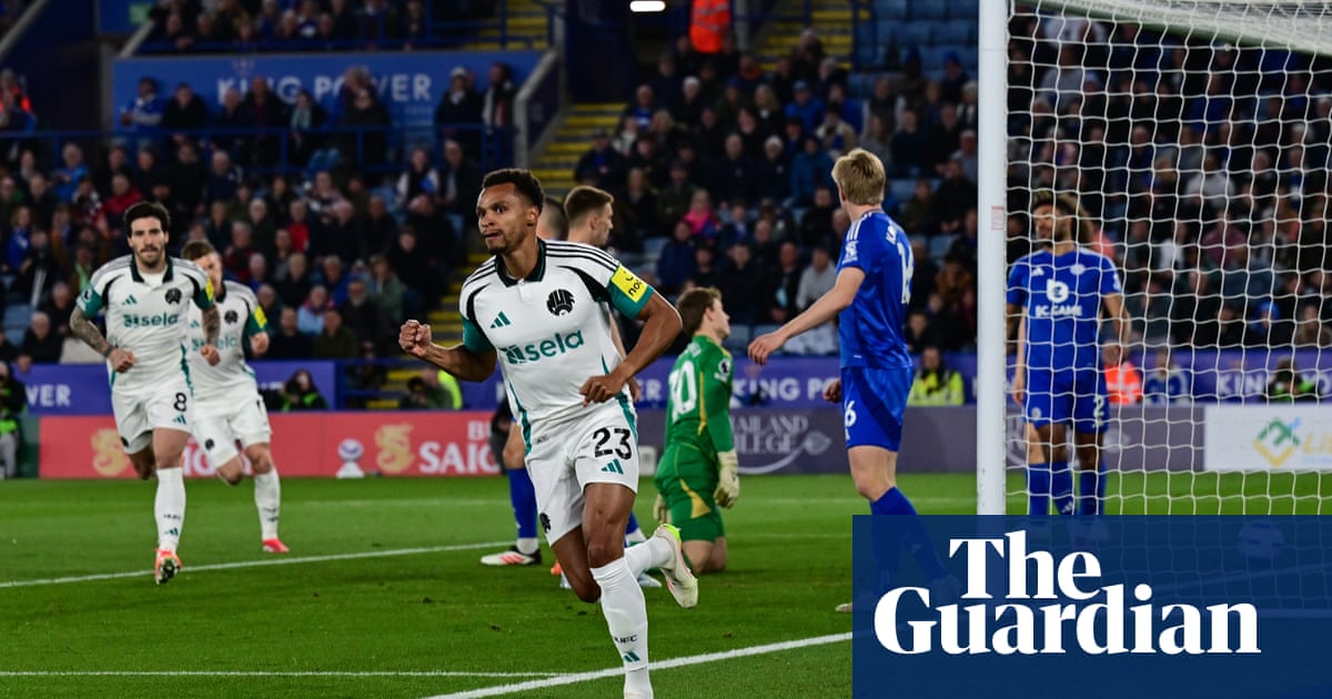 Van Nistelrooy in gloomy mood after Newcastle blow away flimsy Leicester Van Nistelrooy in gloomy mood after Newcastle blow away flimsy Leicester