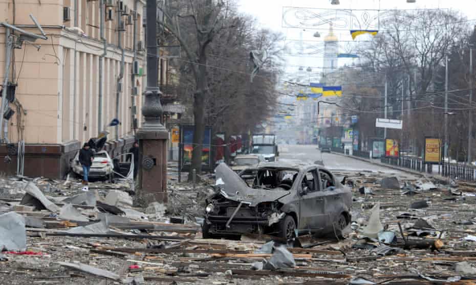 Huge armoured column nears Kyiv as 'barbaric' missile strikes continue |  Ukraine | The Guardian