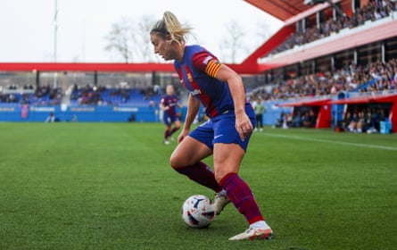 Alexia Putellas in action against Tenerife this month. The double Ballon d’Or winner spent almost a year out with an ACL injury.