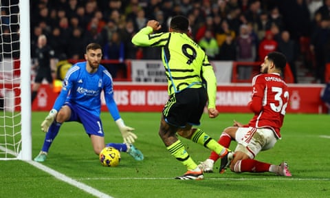 Gabriel Jesus puts Arsenal ahead against Nottingham Forest