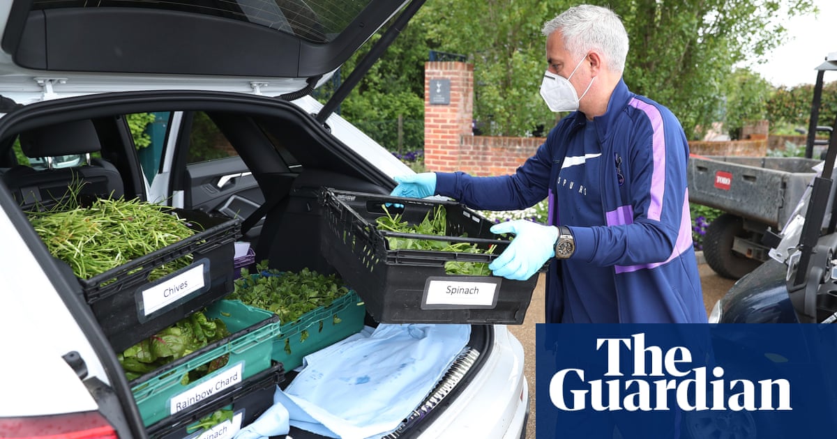 Mourinho says talk of Premier League return offers 'light at end of tunnel'