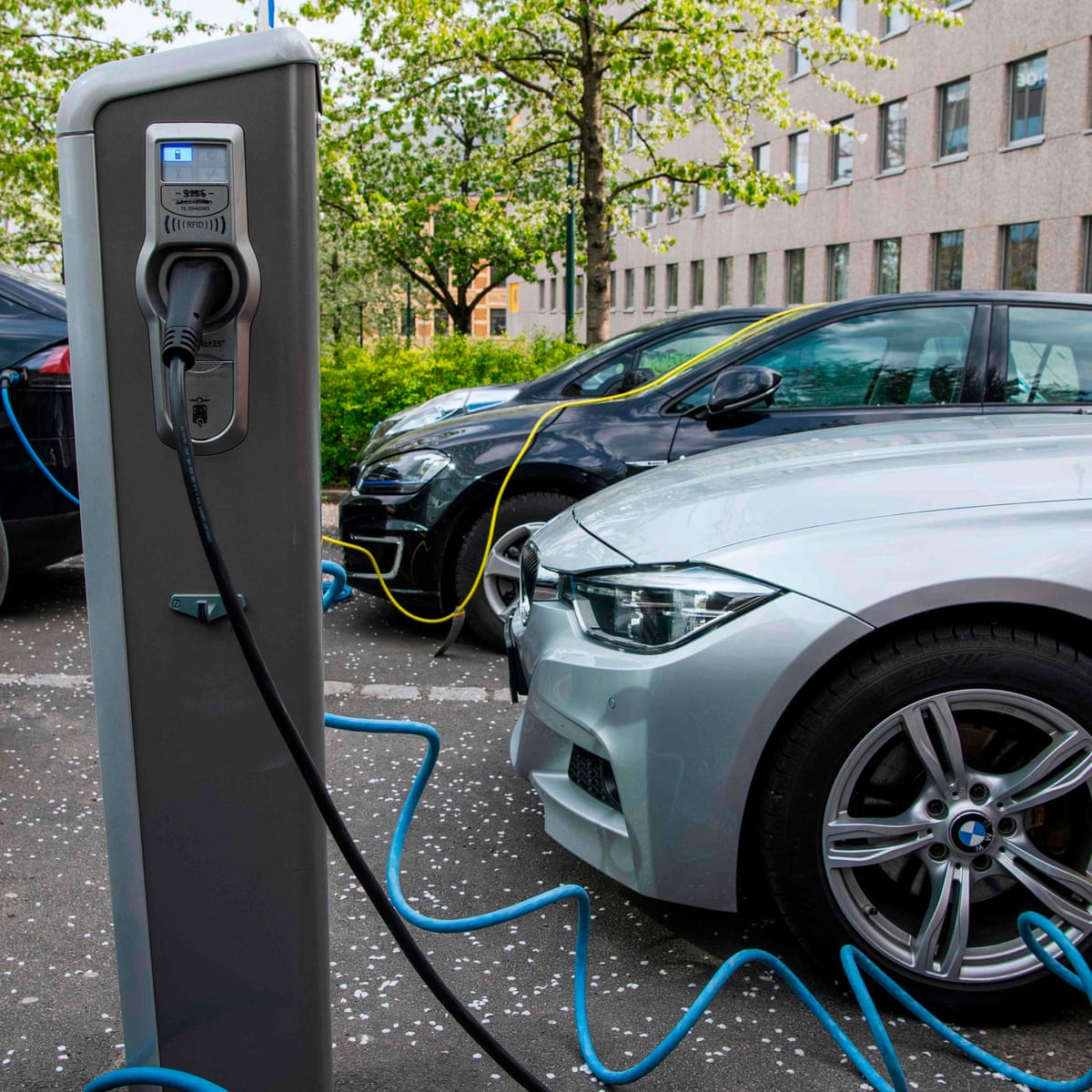 Electric Cars Rise To Record 54 Market Share In Norway Electric Hybrid And Low Emission Cars The Guardian Electric Cars Rise To Record 54 Market Share In Norway Electric Hybrid And Low Emission Cars The Guardian