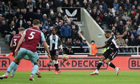Callum Wilson scores Newcastle’s opening goal against Burnley.
