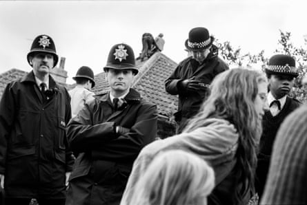 Police evict protesters fighting the building of the Solsbury bypass, May 1994.