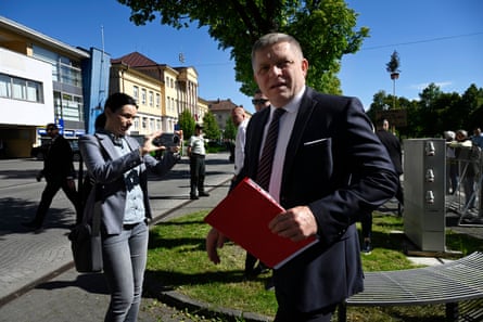 Robert Fico arriving for a cabinet’s away-from-home session in Handlová earlier on Wednesday.