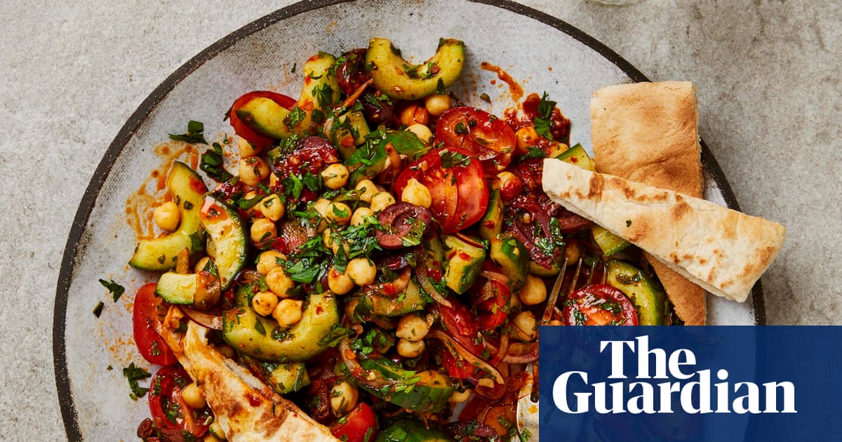 Eight no-cook summer meals, from chickpea salads to fancy toast recipes