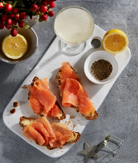 Jeremy Lee’s beremeal treacle soda bread with smoked salmon