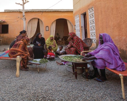 'Uma missão minha': durante o Ramadã, a comida sudanesa é um lembrete do que está em jogo em um...