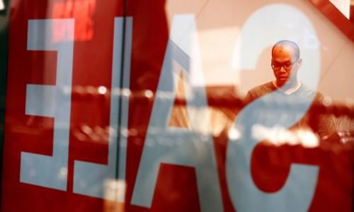 Austin Reed To Cut 1 000 Jobs After Administrators Fail To Find Buyer Job Losses The Guardian