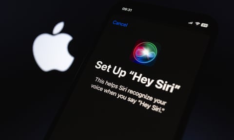 a screen showing the apple logo and instructions to set up the hey siri function