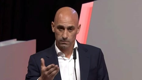 'I will not resign': Luis Rubiales refuses to step down as Spanish FA chief – video