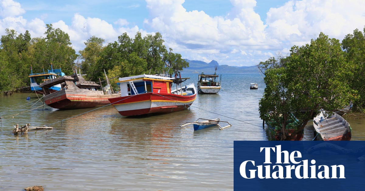 Fleeing Xi’s China: following the trail of migrants trying to reach Australia through Indonesia | Indonesia Fleeing Xi’s China: following the trail of migrants trying to reach Australia through Indonesia | Indonesia