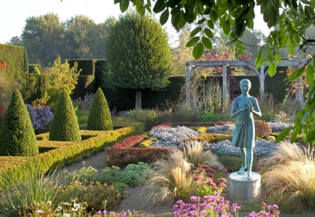 Silent Space, Waterperry Gardens, Oxfordshire.