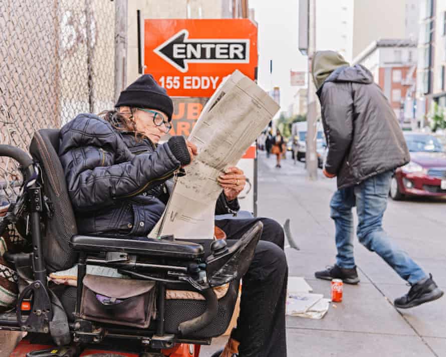 rudner reads newspaper