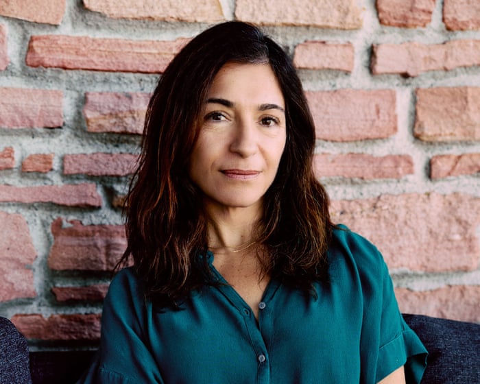 Female Life on Planet Earth by Laleh Khadivi review – a mother’s secret past in the Iranian revolution