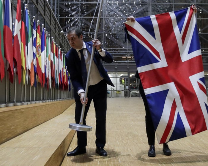 Poland would welcome UK back into EU ‘with open arms’, foreign minister says – Europe live