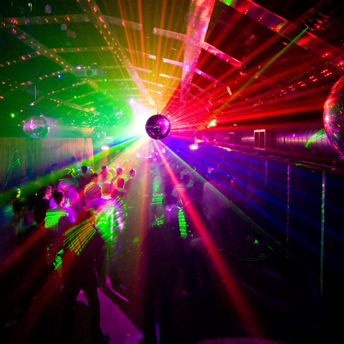 Social Dis Dancing Australian Nightclub Patrons Told To Stay In Their Seats To Chair Bop Queensland The Guardian