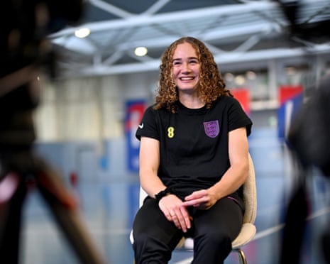 Lucia Kendall em treinamento com a seleção inglesa.