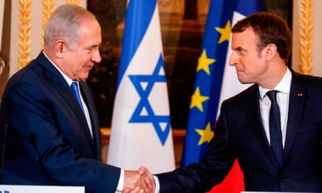 Israeli prime minister Benjamin Netanyahu (L) and French President Emmanuel Macron in Paris in 2017.