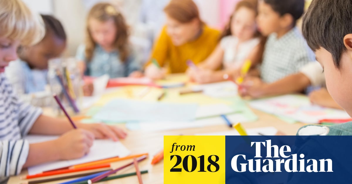 Children struggle to hold pencils due to too much tech, doctors say