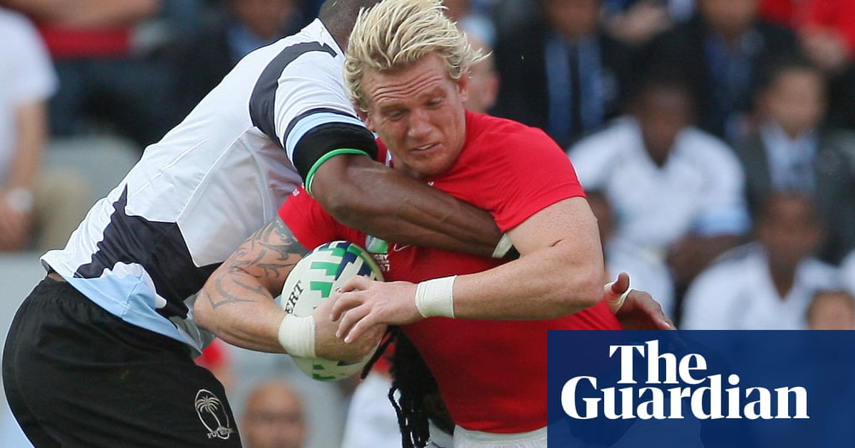 Head collisions may not be sole cause of dementia, World Rugby tells players