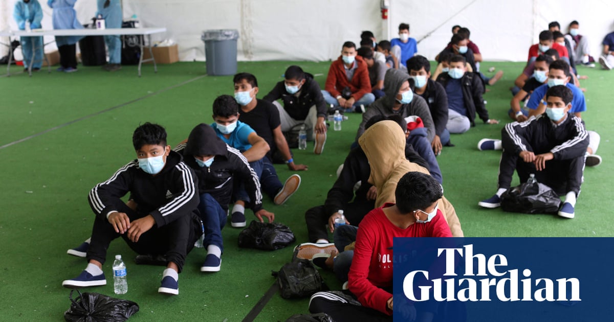 Tens of thousands of migrant children held in opaque network of US facilities – report