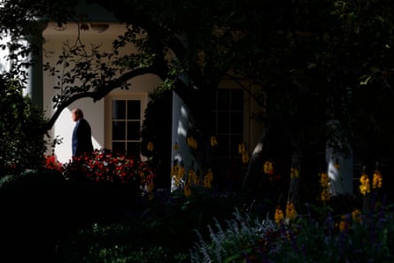 President Donald Trump leaves the Oval Office and walks to board Marine One on the South Lawn of the White House, Wednesday, Sept. 27, 2017, in Washington. (AP Photo/Evan Vucci)