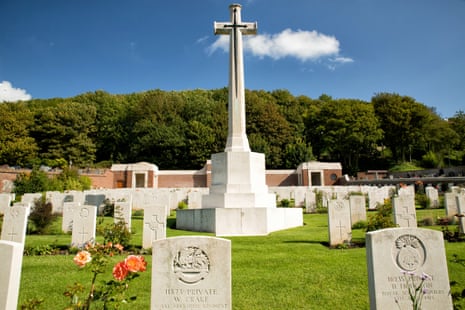 Commonwealth war graves at Le Treport
