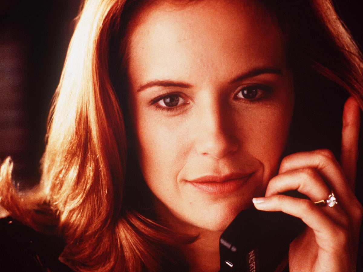 Get Kelly Preston A Classy Actor Who Graduated From Teen Movie Roles For Free Get Wallpaper Kelly Preston A Classy Actor Who Graduated From Teen Movie Roles For Free