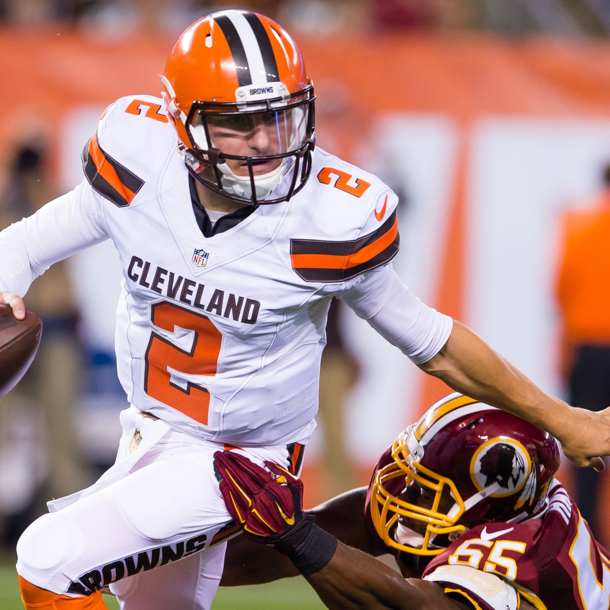 Johnny Manziel S Gridiron Comeback Green Lit By Canadian Football