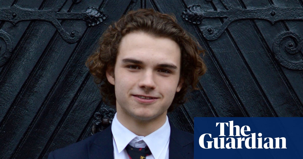 Allergic teenager who died was misled about Byron burger, coroner rules