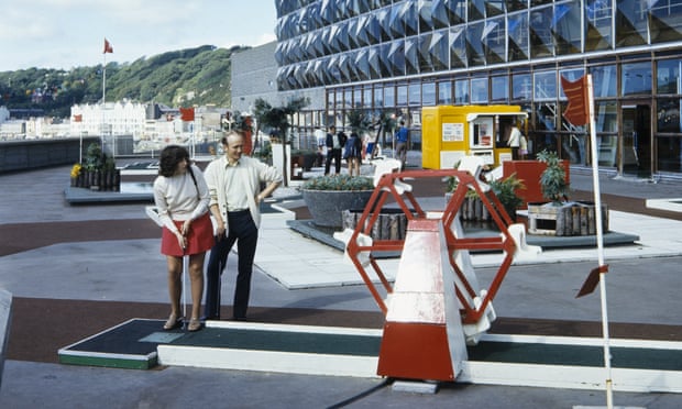 The crazy golf course and the kiosk where the fire broke out.