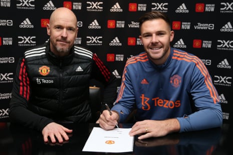 Jack Butland poses with Erik ten Hag after signing for Manchester United on loan