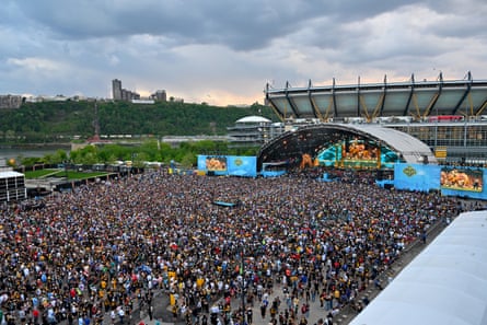 The NFL said a record crowd of 320,000 fans turned out on Thursday for the first round of the draft.