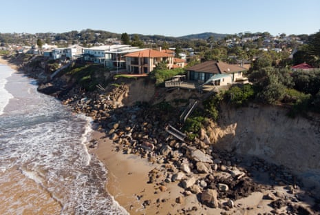 Coastal beach erosion and property damage at Wamberal on the NSW Central Coast