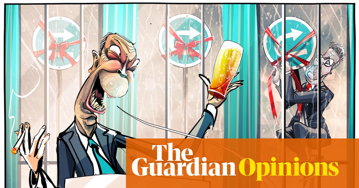 Toast of the Town: Farage Salutes Starmer's Shift