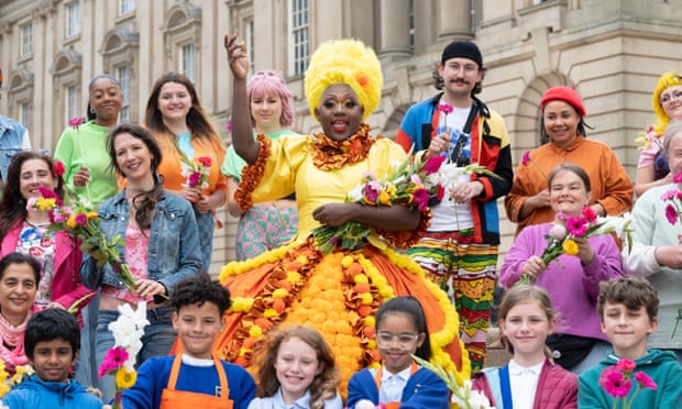 Yshee Black (centre) and members of Saheli Hub, Kinmos, Czech and Slovak Club, and Colmore junior school.