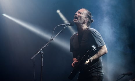 Radiohead are set to perform a gig in Tel Aviv in July despite pressure from a group who are calling on them to join a cultural boycott.