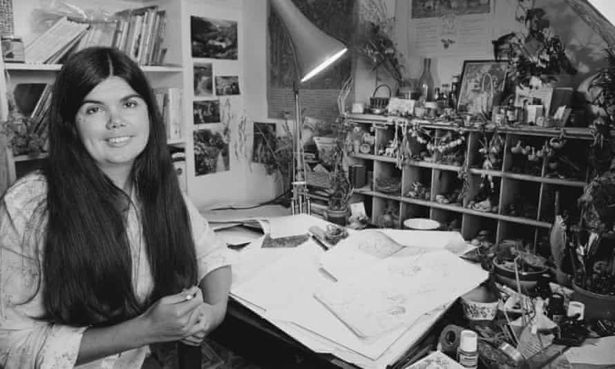 Jill Barklem in her studio in 1983.