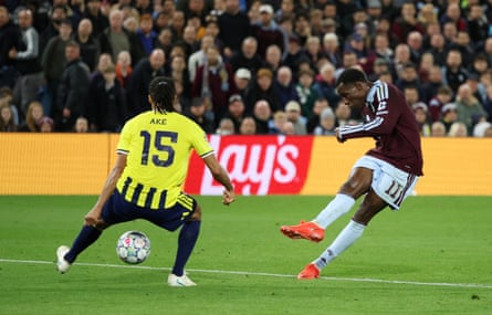 Nicolas Jackson scores Aston VillaâÂÂs third goal