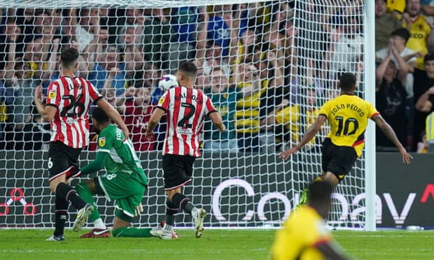 João Pedro scores Watford’s winning goal during the Championship match against Sheffield United at Vicarage Road.