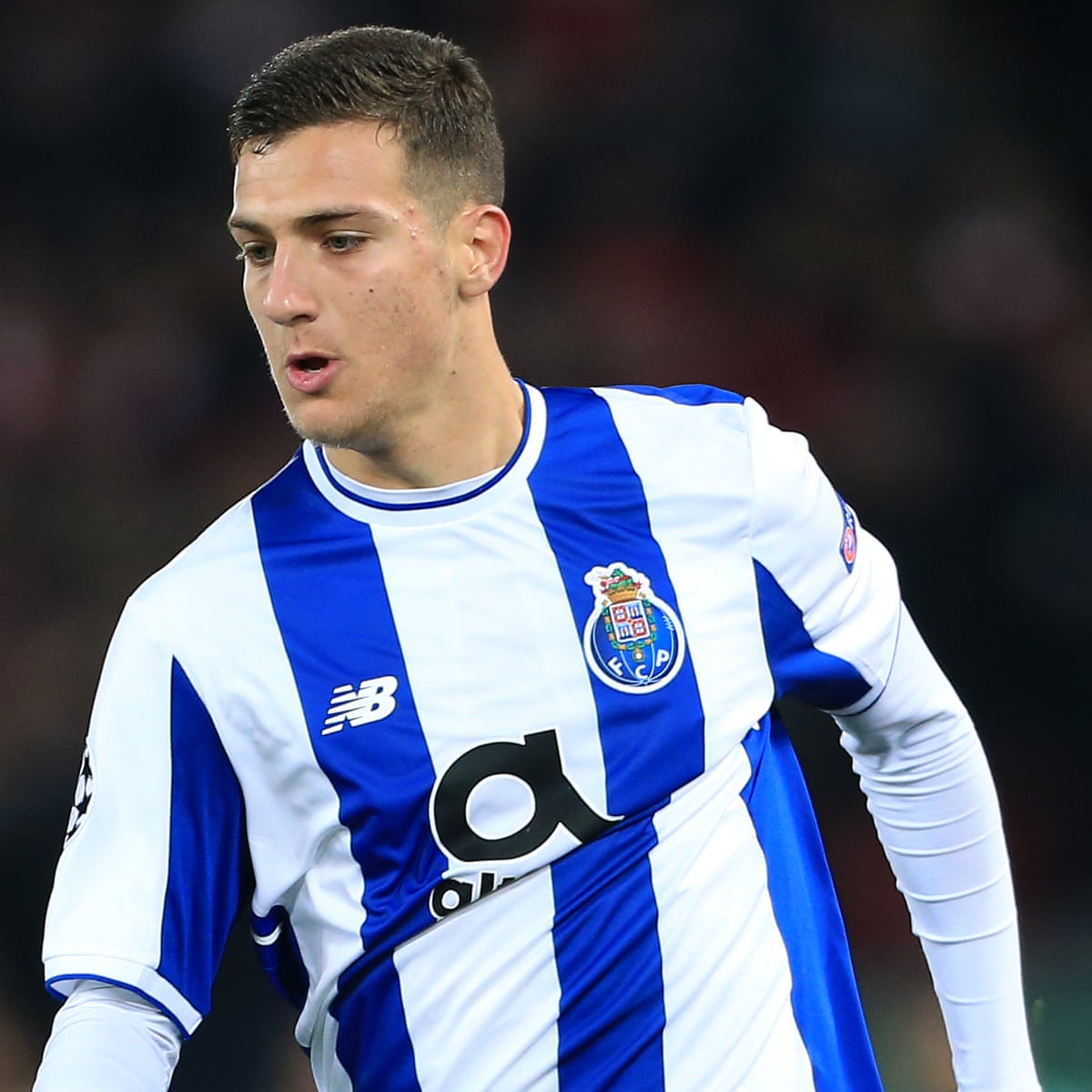 Manchester United Sign Porto Defender Diogo Dalot On Five Year Contract Manchester United The Guardian