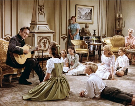 Captain Von Trapp (Christopher Plummer) and his family